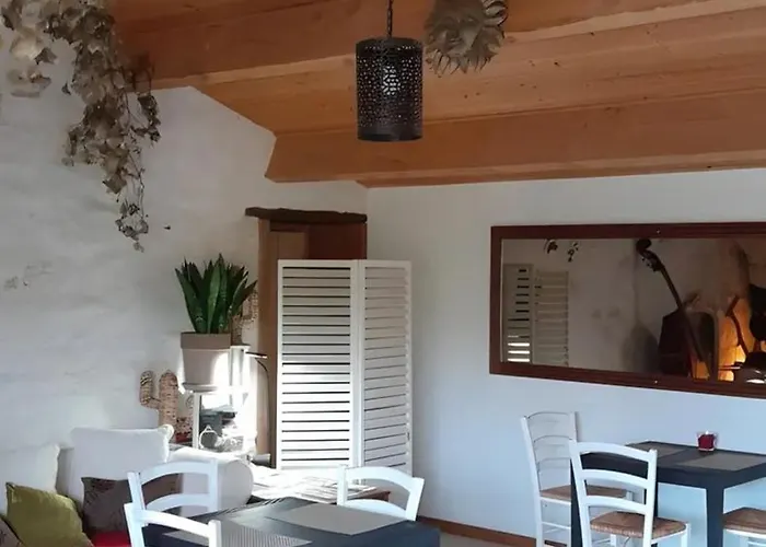 Bed and Breakfast D'hotes La Marouette 3*